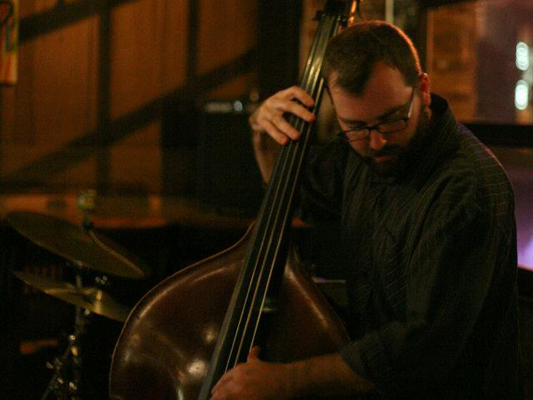 Doug Walker, bass