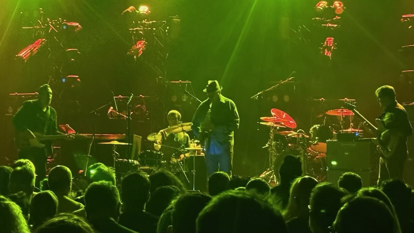 Red Fox Tails opening for Echo & The Bunnymen
